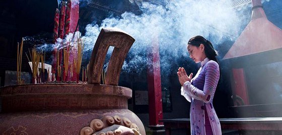 Những điềm báo tương ứng với giấc mơ thấy bàn thờ