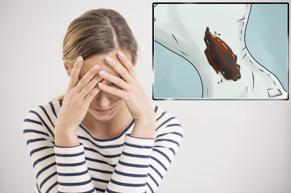 Mơ thấy máu kinh nguyệt màu đen xì