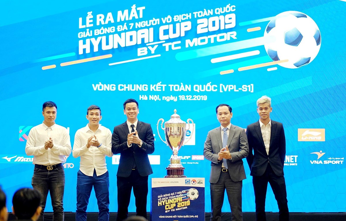 Tiêu chuẩn sân bóng đá bảy người tổ chức Hà Nội Premier League